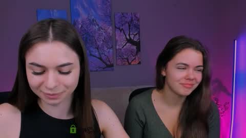 Snapshot of flora_ri chatting on 4, 12, 2025 just ask me online show from 4, 12, 2025