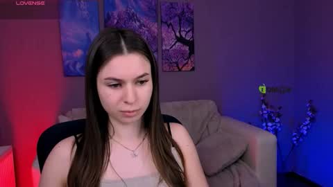 Snapshot of flora_ri chatting on 6, 1, 2026 just ask me online show from 6, 1, 2026