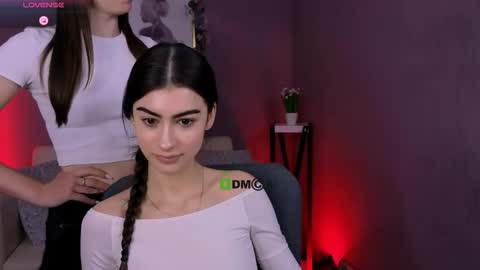 Snapshot of flora_ri chatting on 9, 1, 2026 just ask me online show from 9, 1, 2026