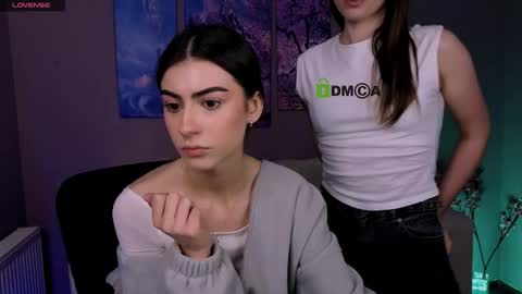 Snapshot of flora_ri chatting on 5, 2, 2026 just ask me online show from 5, 2, 2026