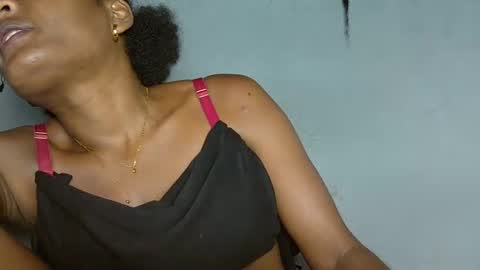 Snapshot of florencia011 chatting on 10, 2, 2025 florencia011 online show from 10, 2, 2025