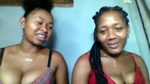 Snapshot of florencia011 chatting on 23, 2, 2025 florencia011 online show from 23, 2, 2025