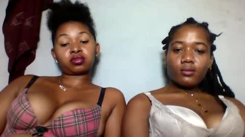 Snapshot of florencia011 chatting on 25, 2, 2025 florencia011 online show from 25, 2, 2025