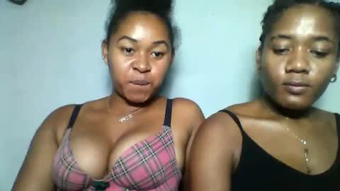 Snapshot of florencia011 chatting on 26, 2, 2025 florencia011 online show from 26, 2, 2025