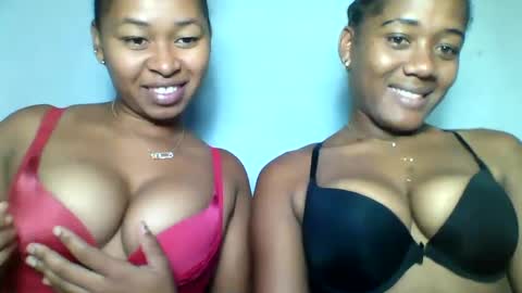 Snapshot of florencia011 chatting on 27, 2, 2025 florencia011 online show from 27, 2, 2025