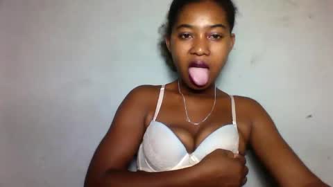 Snapshot of florencia011 chatting on 3, 3, 2025 florencia011 online show from 3, 3, 2025