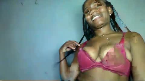 Snapshot of florencia011 chatting on 6, 3, 2025 florencia011 online show from 6, 3, 2025