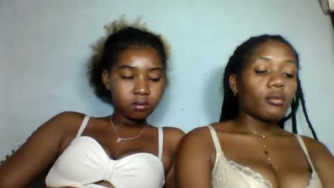 Snapshot of florencia011 chatting on 12, 3, 2025 florencia011 online show from 12, 3, 2025