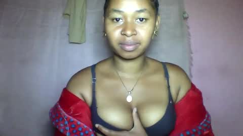 Snapshot of florencia011 chatting on 17, 10, 2025 florencia011 online show from 17, 10, 2025