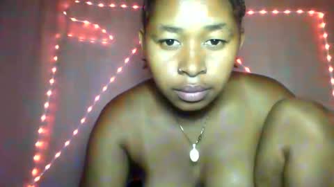 Snapshot of florencia011 chatting on 17, 10, 2025 florencia011 online show from 17, 10, 2025