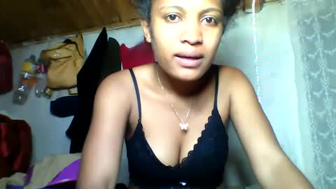 Snapshot of florencia011 chatting on 20, 10, 2025 florencia011 online show from 20, 10, 2025