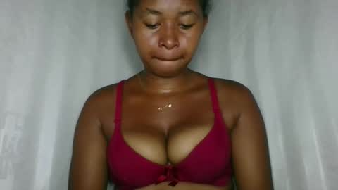 Snapshot of florencia011 chatting on 1, 12, 2025 florencia011 online show from 1, 12, 2025