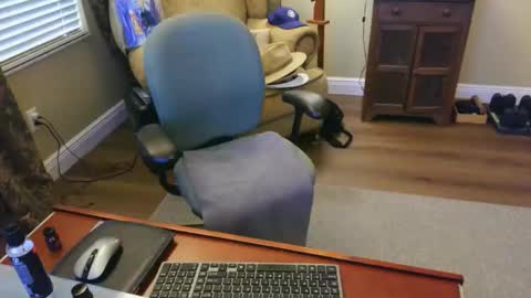 Snapshot of floridagwm chatting on 10, 9, 2025 FloridaGMW online show from 10, 9, 2025