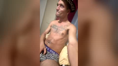 Snapshot of floridaloverboy88 chatting on 16, 12, 2025 floridaloverboy88 online show from 16, 12, 2025