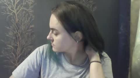 Snapshot of flower_bluee chatting on 4, 12, 2024 Ambika 3 online show from 4, 12, 2024