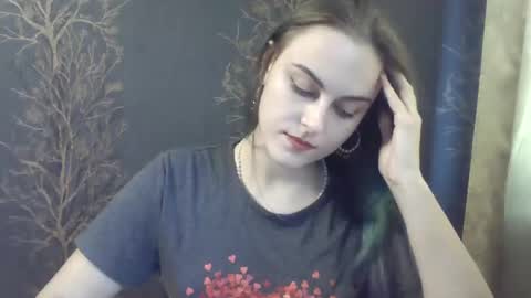 Snapshot of flower_bluee chatting on 15, 12, 2024 Ambika 3 online show from 15, 12, 2024