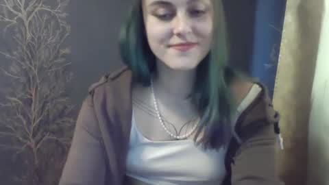 Snapshot of flower_bluee chatting on 17, 12, 2024 Ambika 3 online show from 17, 12, 2024