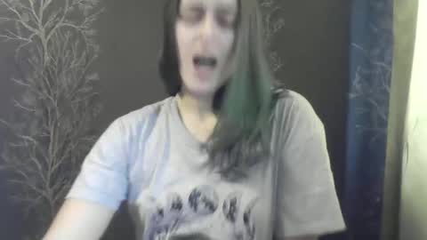 Snapshot of flower_bluee chatting on 18, 12, 2024 Ambika 3 online show from 18, 12, 2024