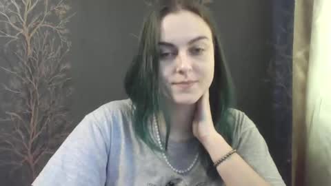 Snapshot of flower_bluee chatting on 6, 1, 2025 Ambika 3 online show from 6, 1, 2025
