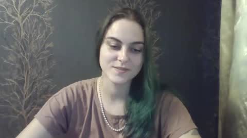 Snapshot of flower_bluee chatting on 8, 1, 2025 Ambika 3 online show from 8, 1, 2025