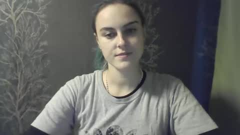 Snapshot of flower_bluee chatting on 8, 10, 2025 Ambika 3 online show from 8, 10, 2025