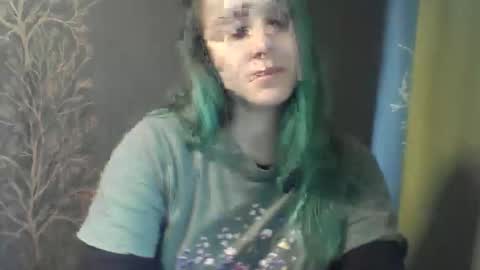 Snapshot of flower_bluee chatting on 12, 10, 2025 Ambika 3 online show from 12, 10, 2025