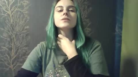 Snapshot of flower_bluee chatting on 14, 10, 2025 Ambika 3 online show from 14, 10, 2025