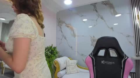 Snapshot of flower_dulce chatting on 12, 9, 2025 Dulce online show from 12, 9, 2025