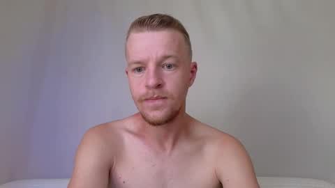 Snapshot of flower_haze chatting on 6, 10, 2025 Alexander online show from 6, 10, 2025