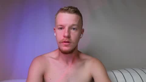 Snapshot of flower_haze chatting on 7, 10, 2025 Alexander online show from 7, 10, 2025