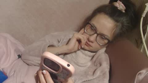 Snapshot of flowercandydoll chatting on 8, 2, 2026 say meow and send tip online show from 8, 2, 2026