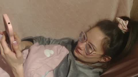 Snapshot of flowercandydoll chatting on 22, 3, 2026 say meow and send tip online show from 22, 3, 2026
