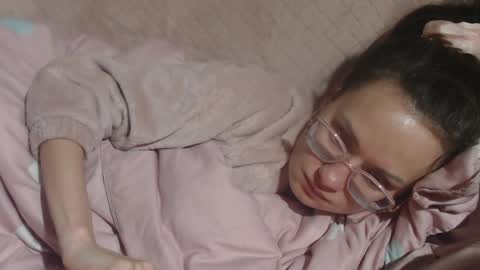 Snapshot of flowercandydoll chatting on 29, 3, 2026 say meow and send tip online show from 29, 3, 2026