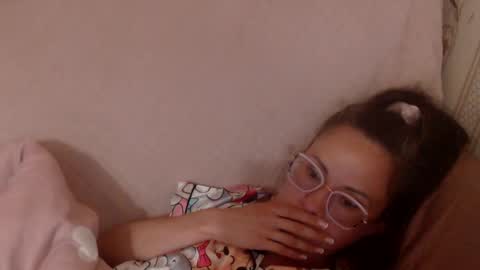 Snapshot of flowercandydoll chatting on 11, 5, 2026 say meow and send tip online show from 11, 5, 2026