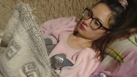 Snapshot of flowercandydoll13 chatting on 2, 12, 2024 say meow and send tip online show from 2, 12, 2024