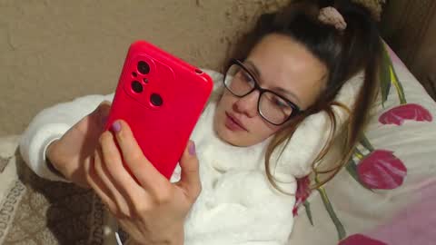 Snapshot of flowercandydoll13 chatting on 14, 12, 2024 say meow and send tip online show from 14, 12, 2024