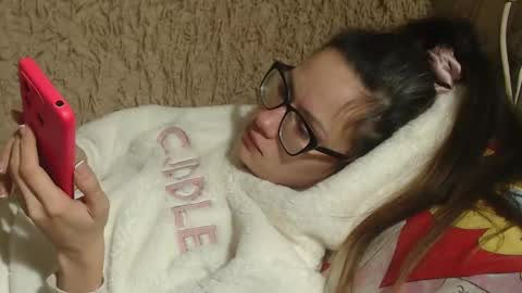 Snapshot of flowercandydoll13 chatting on 13, 1, 2025 say meow and send tip online show from 13, 1, 2025