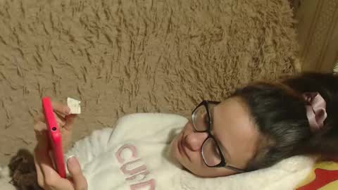 Snapshot of flowercandydoll13 chatting on 18, 1, 2025 say meow and send tip online show from 18, 1, 2025