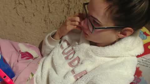 Snapshot of flowercandydoll13 chatting on 5, 2, 2025 say meow and send tip online show from 5, 2, 2025