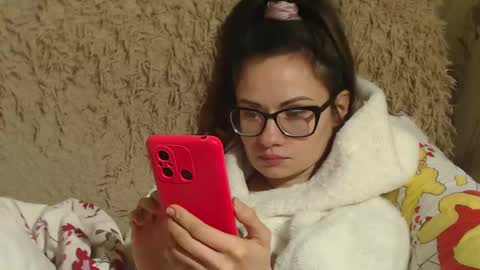 Snapshot of flowercandydoll13 chatting on 9, 2, 2025 say meow and send tip online show from 9, 2, 2025