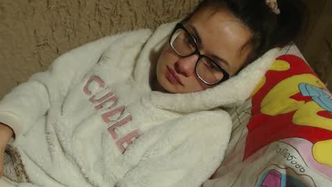 Snapshot of flowercandydoll13 chatting on 10, 2, 2025 say meow and send tip online show from 10, 2, 2025