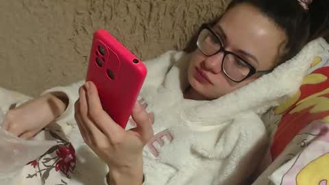 Snapshot of flowercandydoll13 chatting on 17, 2, 2025 say meow and send tip online show from 17, 2, 2025