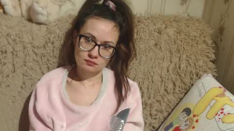 Snapshot of flowercandydoll13 chatting on 19, 2, 2025 say meow and send tip online show from 19, 2, 2025