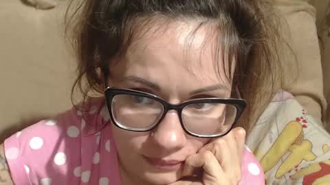 Snapshot of flowercandydoll13 chatting on 12, 3, 2025 say meow and send tip online show from 12, 3, 2025