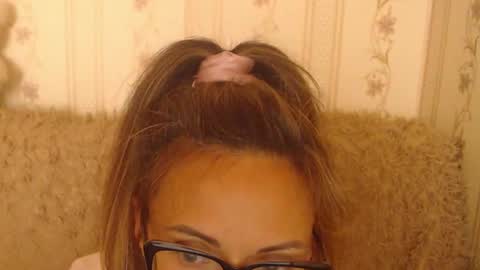 Snapshot of flowercandydoll13 chatting on 11, 9, 2025 say meow and send tip online show from 11, 9, 2025