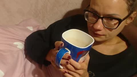 Snapshot of flowercandydoll13 chatting on 2, 10, 2025 say meow and send tip online show from 2, 10, 2025