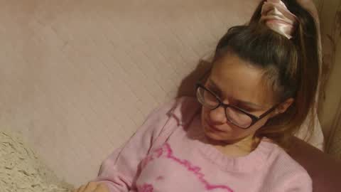 Snapshot of flowercandydoll13 chatting on 20, 10, 2025 say meow and send tip online show from 20, 10, 2025