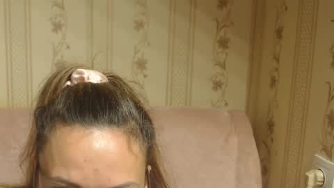 Snapshot of flowercandydoll13 chatting on 25, 10, 2025 say meow and send tip online show from 25, 10, 2025