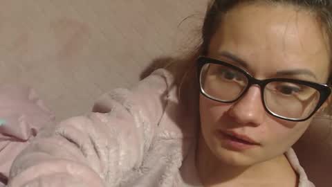 Snapshot of flowercandydoll13 chatting on 31, 10, 2025 say meow and send tip online show from 31, 10, 2025