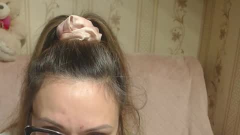 Snapshot of flowercandydoll13 chatting on 24, 11, 2025 say meow and send tip online show from 24, 11, 2025